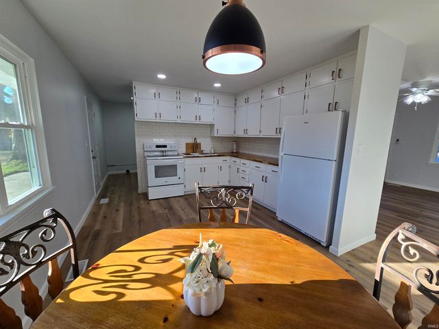 2209 W Concord Road, Muncie, IN 47304