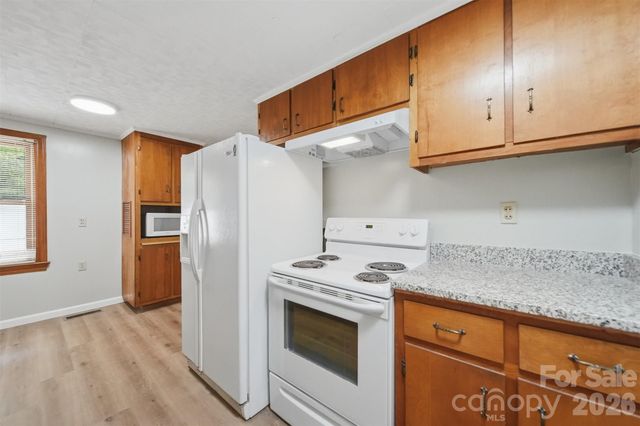 459 Swanson Drive SW, Lenoir, NC 28645