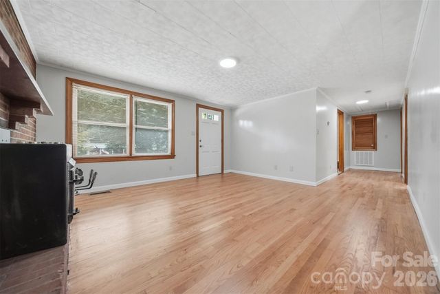 459 Swanson Drive SW, Lenoir, NC 28645