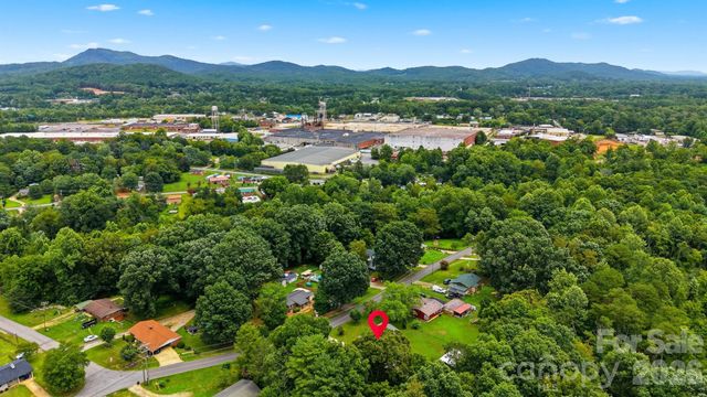 459 Swanson Drive SW, Lenoir, NC 28645