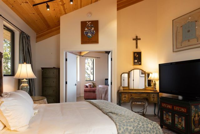 209 Crest Road, Carmel, CA 93923