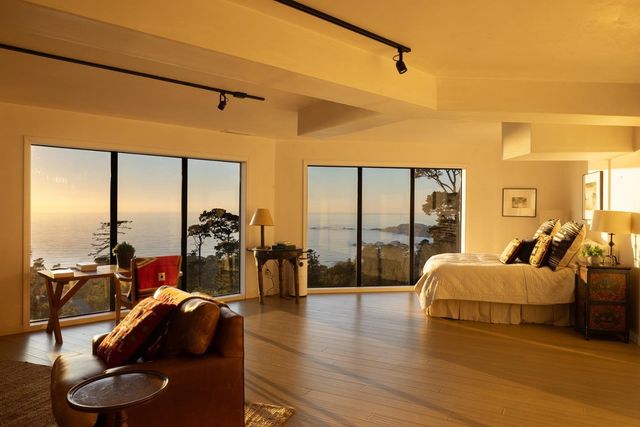 209 Crest Road, Carmel, CA 93923