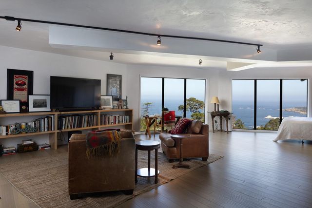 209 Crest Road, Carmel, CA 93923