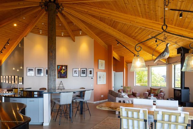 209 Crest Road, Carmel, CA 93923