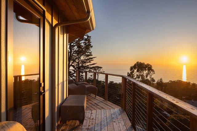 209 Crest Road, Carmel, CA 93923