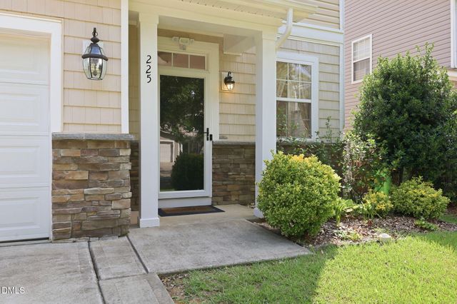 225 Amacord Way, Holly Springs, NC 27540