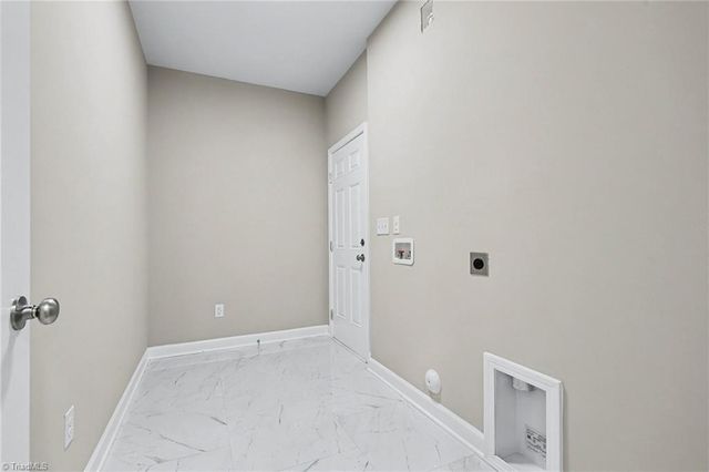 125 City Line Drive, Thomasville, NC 27360