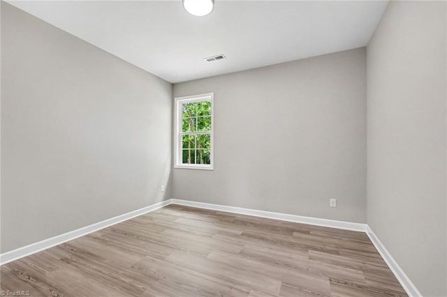 125 City Line Drive, Thomasville, NC 27360