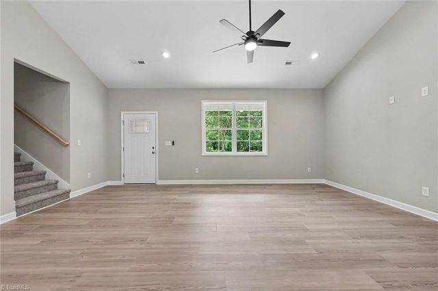 125 City Line Drive, Thomasville, NC 27360