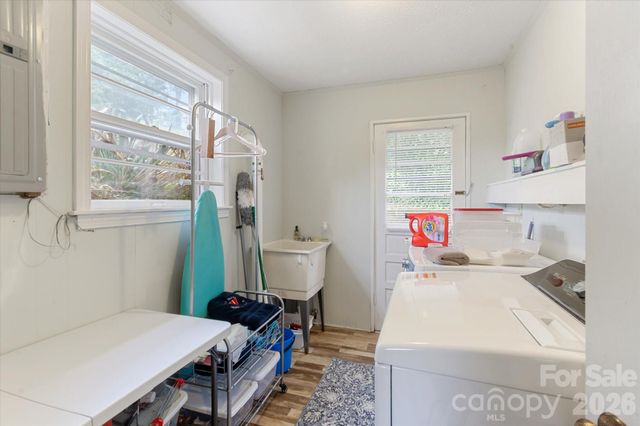 132 E Whisperwood Circle, Hendersonville, NC 28791
