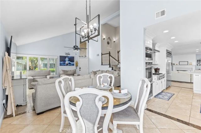 909 Nottingham Drive, Corona, CA 92880