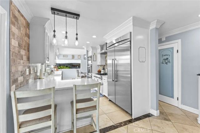 909 Nottingham Drive, Corona, CA 92880