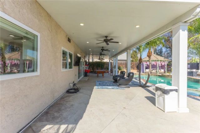 909 Nottingham Drive, Corona, CA 92880