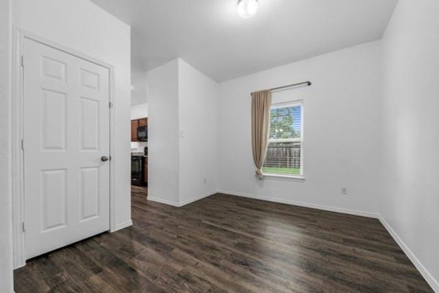 9850 Hunter Springs, Conroe, TX 77306