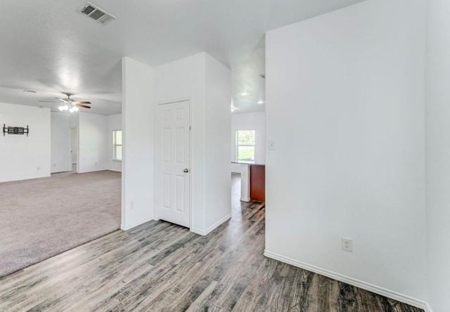 9850 Hunter Springs, Conroe, TX 77306