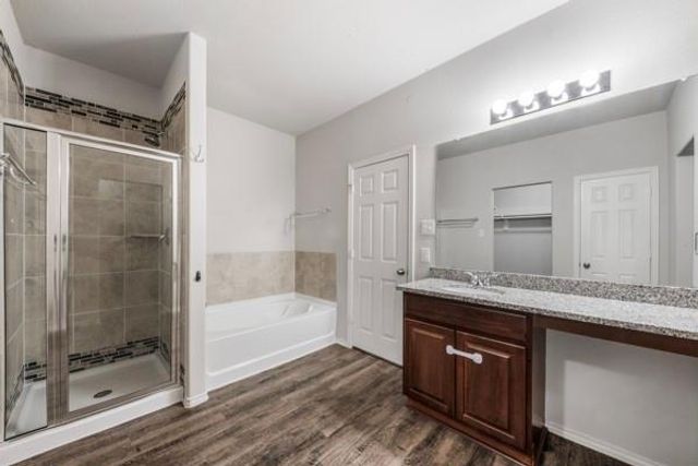 9850 Hunter Springs, Conroe, TX 77306