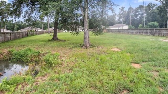9850 Hunter Springs, Conroe, TX 77306