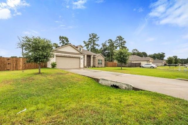 9850 Hunter Springs, Conroe, TX 77306