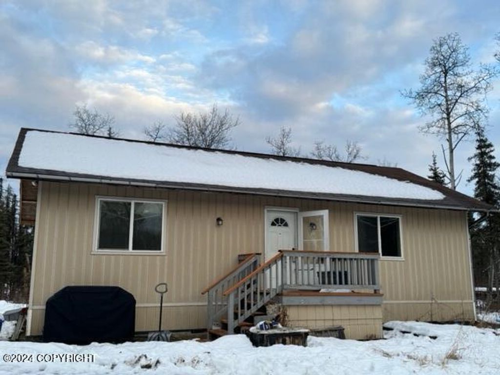 3975 N Maid Marian Drive, Houston, AK 99694