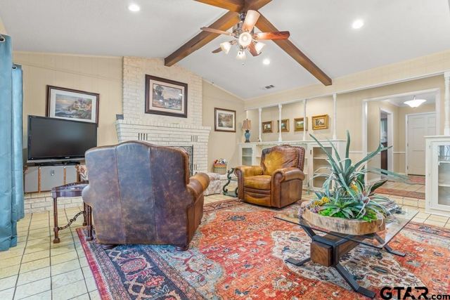 503 Pinehill Road, Henderson, TX 75654