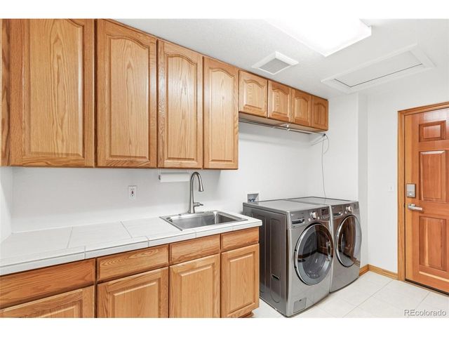 9178 S Cedar Hill Way, Lone Tree, CO 80124