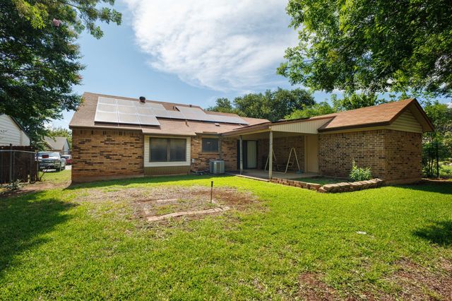 7813 Val Verde Drive, Fort Worth, TX 76133
