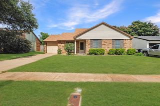 7813 Val Verde Drive, Fort Worth, TX 76133