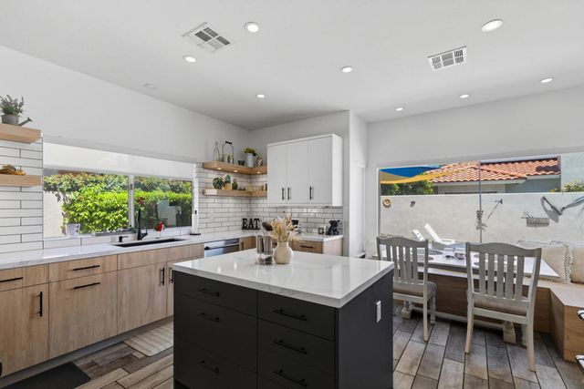 77710 Westbrook Court, Palm Desert, CA 92211