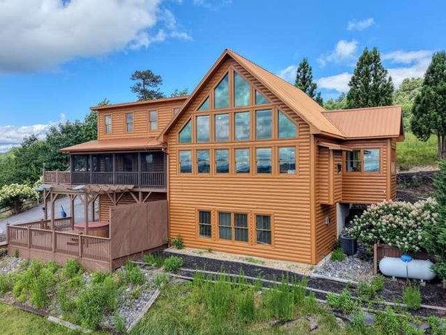 628 Madison Lane, Brasstown, NC 28902