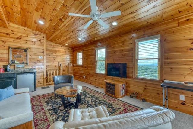628 Madison Lane, Brasstown, NC 28902