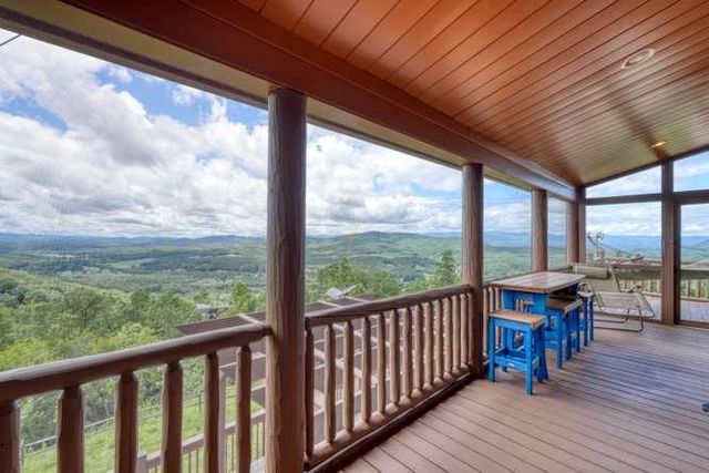 628 Madison Lane, Brasstown, NC 28902