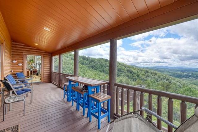 628 Madison Lane, Brasstown, NC 28902