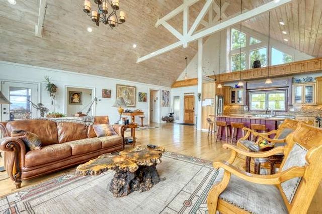 628 Madison Lane, Brasstown, NC 28902