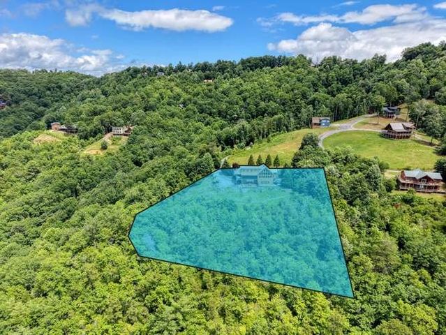 628 Madison Lane, Brasstown, NC 28902