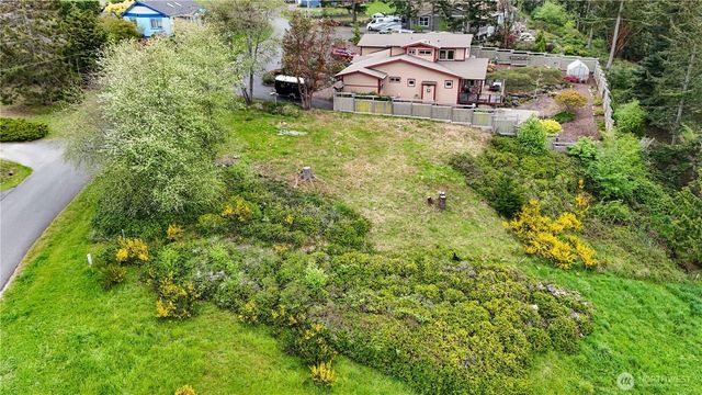 188 S Rhododendron Dr., Port Townsend, WA 98368
