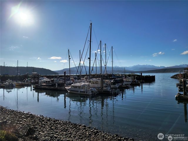 188 S Rhododendron Dr., Port Townsend, WA 98368