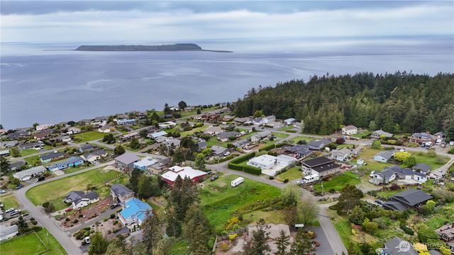 188 S Rhododendron Dr., Port Townsend, WA 98368