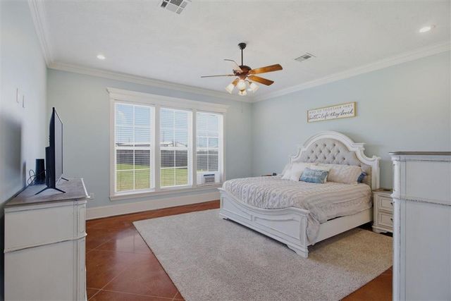 829 Inwood Forest Boulevard, Sulphur, LA 70665