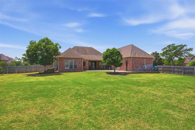 829 Inwood Forest Boulevard, Sulphur, LA 70665