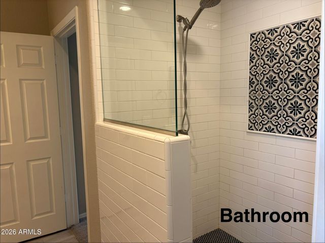 7401 W ARROWHEAD CLUBHOUSE Drive 2071, Glendale, AZ 85308