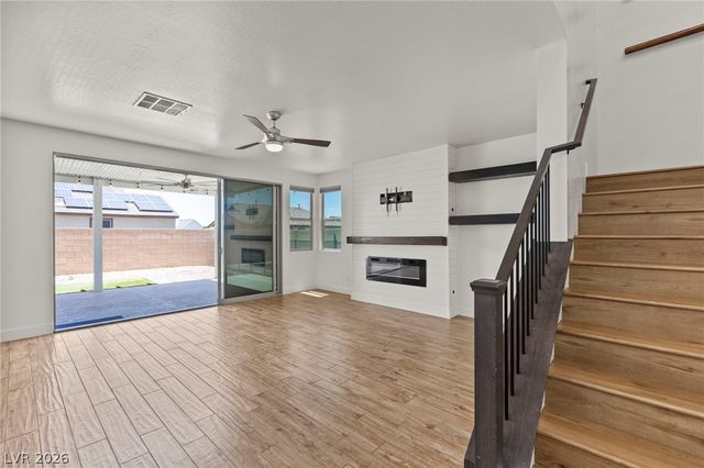 8320 Carabiner Court, Las Vegas, NV 89166