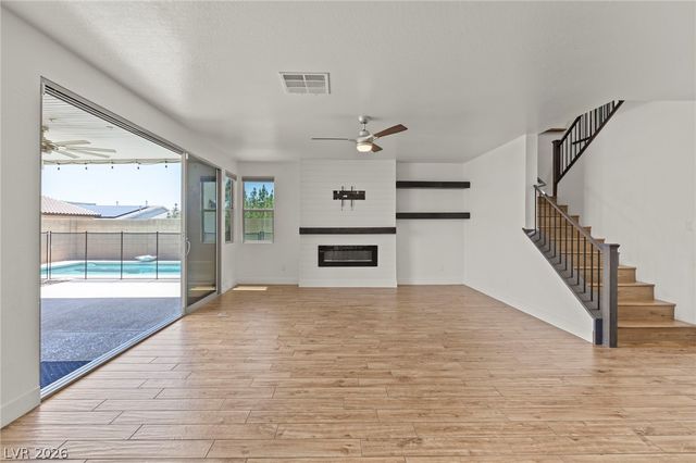 8320 Carabiner Court, Las Vegas, NV 89166
