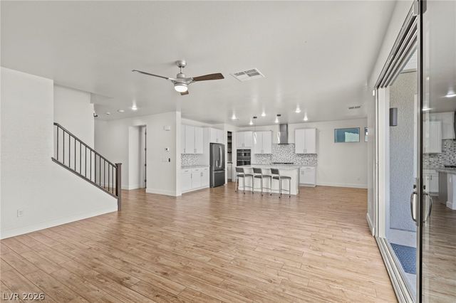 8320 Carabiner Court, Las Vegas, NV 89166