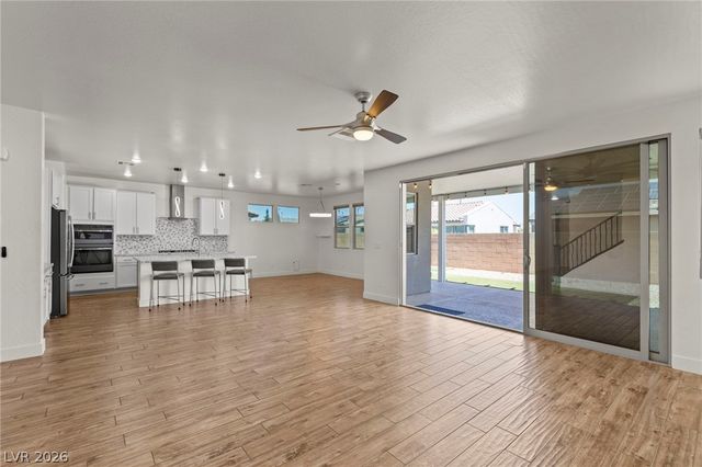 8320 Carabiner Court, Las Vegas, NV 89166