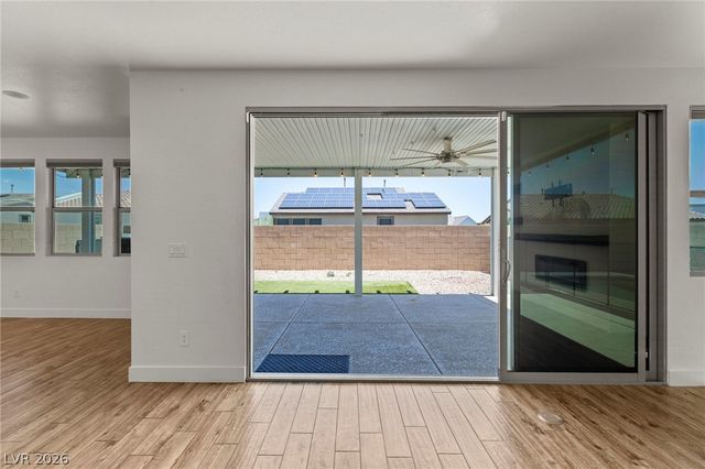 8320 Carabiner Court, Las Vegas, NV 89166