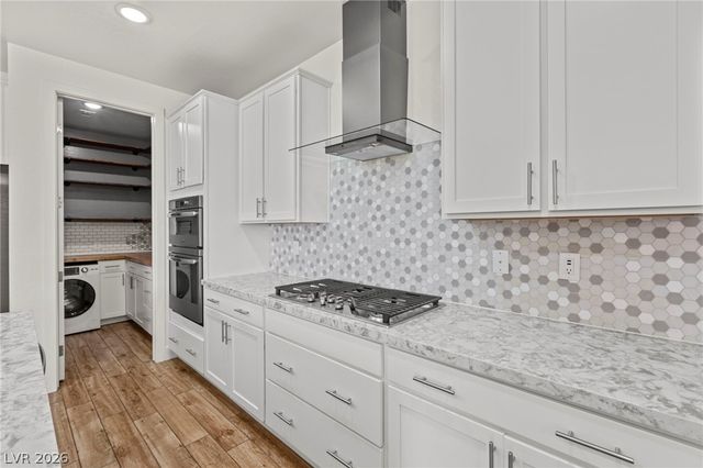 8320 Carabiner Court, Las Vegas, NV 89166