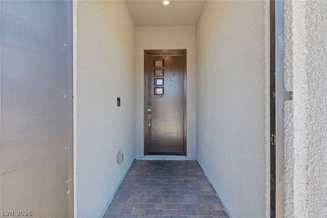 8320 Carabiner Court, Las Vegas, NV 89166