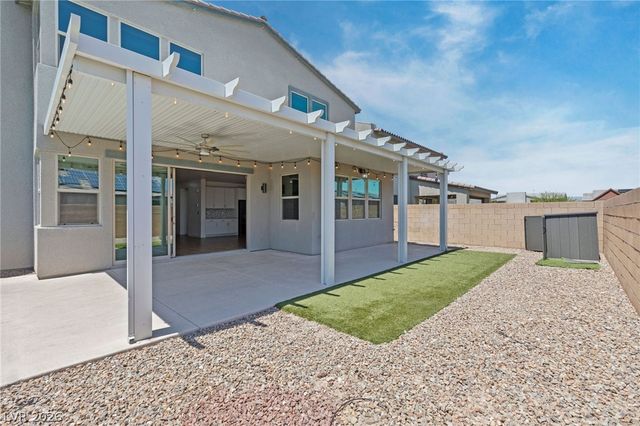8320 Carabiner Court, Las Vegas, NV 89166