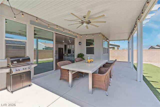 8320 Carabiner Court, Las Vegas, NV 89166