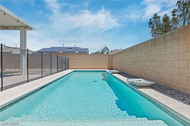 8320 Carabiner Court, Las Vegas, NV 89166